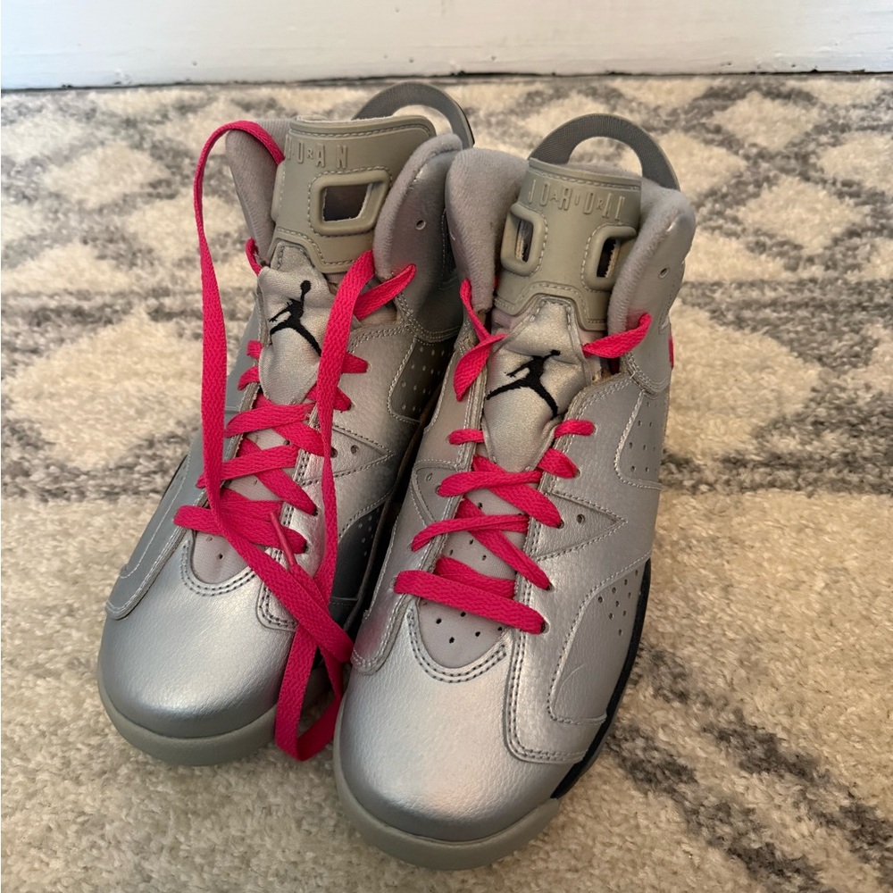 Air Jordan Retro 6 Valentines Day